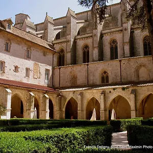 https://hotel-le-couvent-royal.fr-provencehotel.com